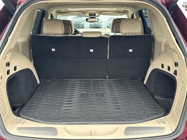 Thumbnail: 2017 Jeep Grand Cherokee - 28