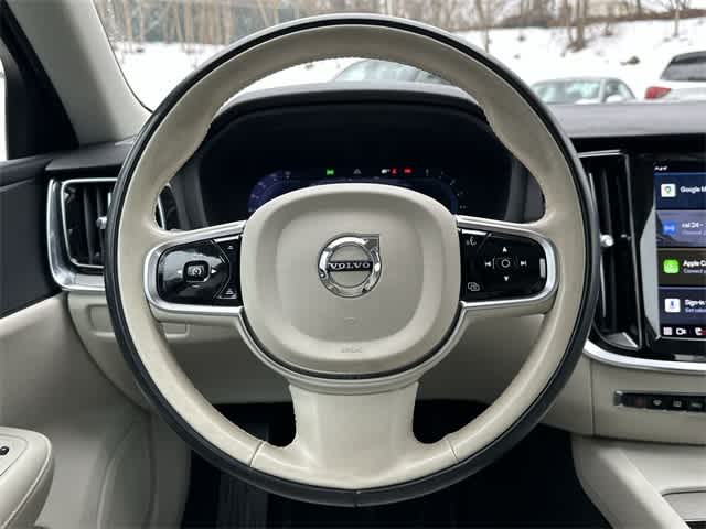 Thumbnail: 2024 Volvo S60 - 8