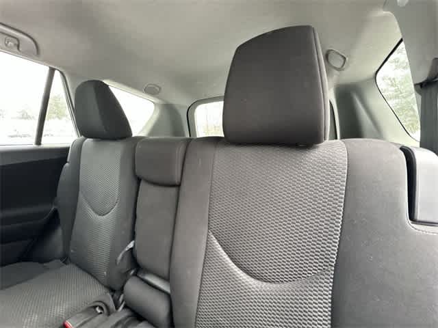 Thumbnail: 2012 Toyota RAV4 - 13