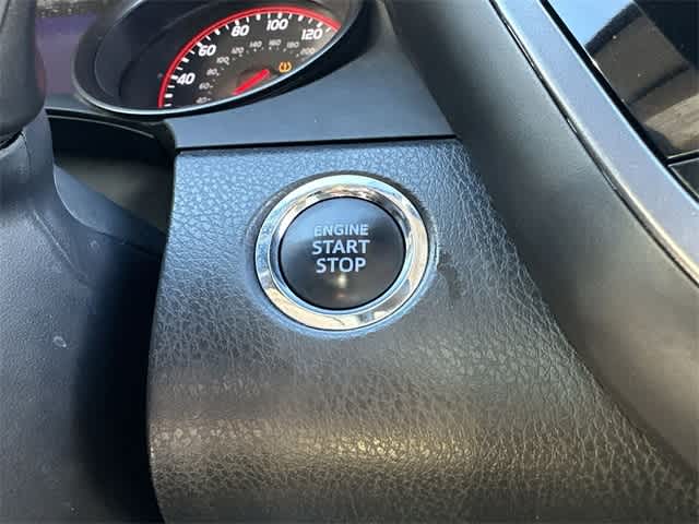 Thumbnail: 2023 Toyota Camry - 10