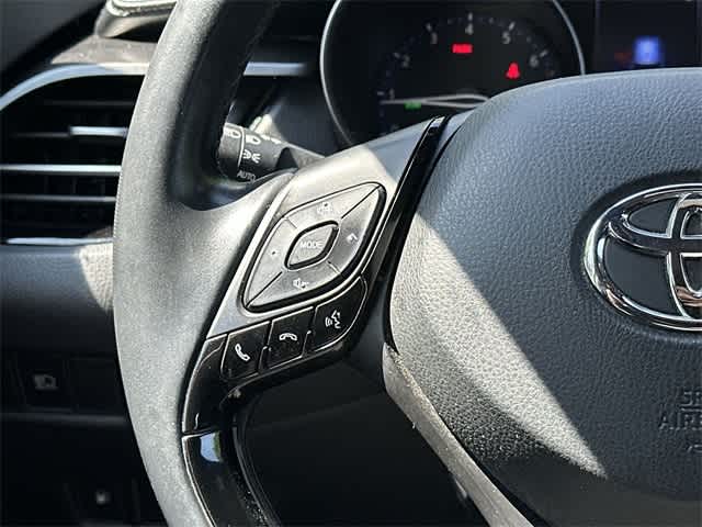Thumbnail: 2018 Toyota C-HR - 8
