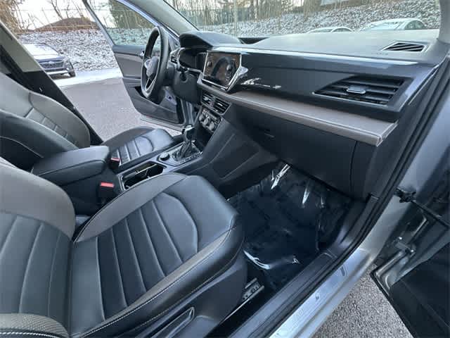 Thumbnail: 2022 Volkswagen Taos - 21