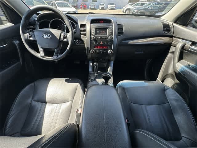 Thumbnail: 2012 Kia Sorento - 18