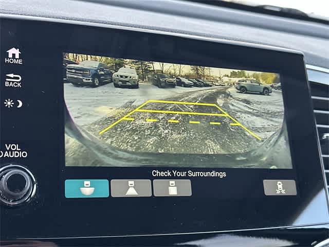 Thumbnail: 2022 Honda Pilot - 13