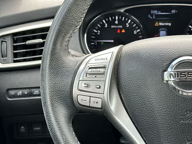 Thumbnail: 2014 Nissan Rogue - 9