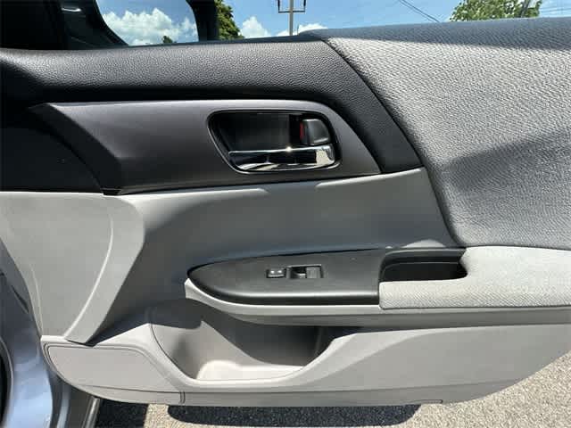 2013 Honda Accord LX 18