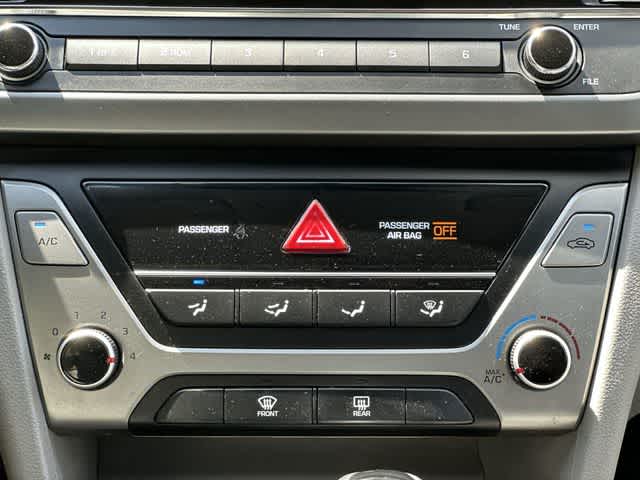 Thumbnail: 2017 Hyundai Elantra - 10