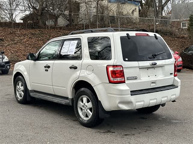 Thumbnail: 2010 Ford Escape - 18