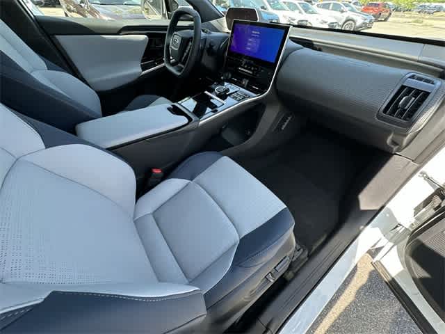 2025 Subaru Solterra Limited 19