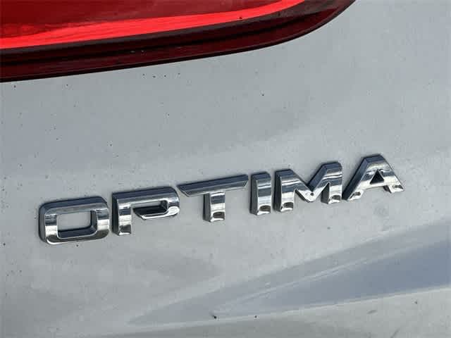 Thumbnail: 2015 Kia Optima - 16