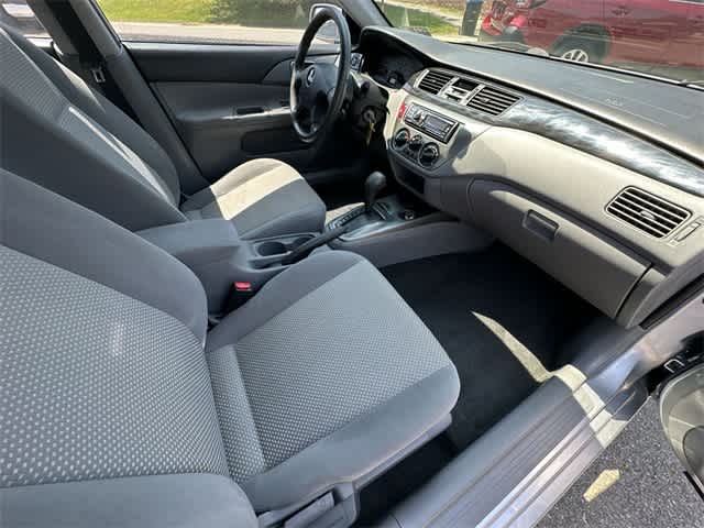 Thumbnail: 2006 Mitsubishi Lancer - 13