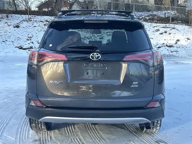 Thumbnail: 2018 Toyota RAV4 - 4