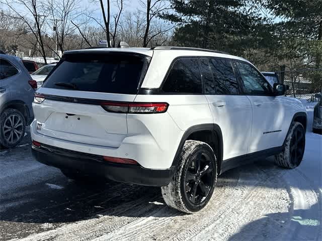 Thumbnail: 2025 Jeep Grand Cherokee - 24