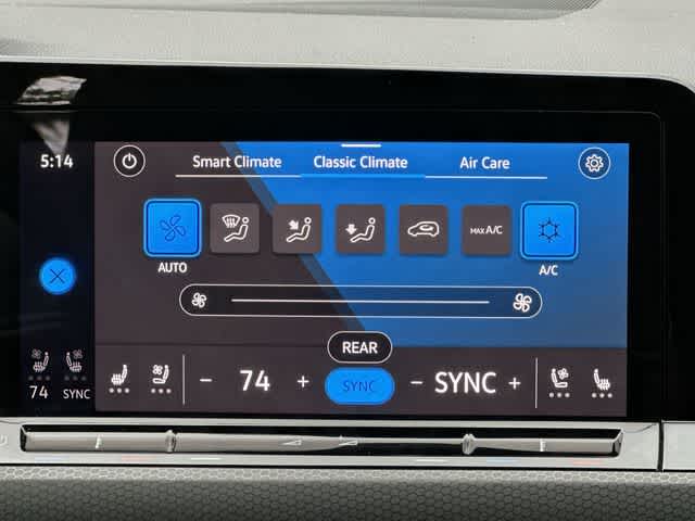 Thumbnail: 2022 Volkswagen Golf - 16