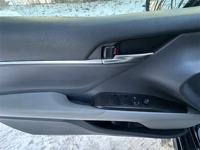 Thumbnail: 2023 Toyota Camry - 17