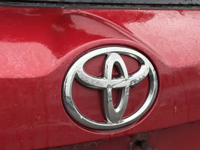 Thumbnail: 2013 Toyota RAV4 - 18