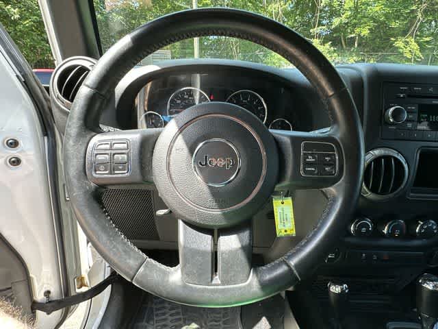 Thumbnail: 2016 Jeep Wrangler - 7