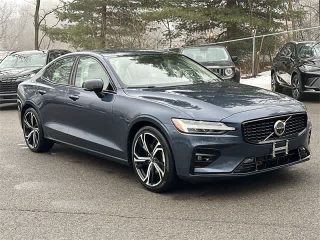 Thumbnail: 2024 Volvo S60 - 23