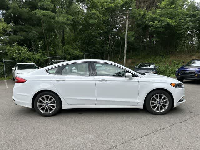 Thumbnail: 2017 Ford Fusion - 3