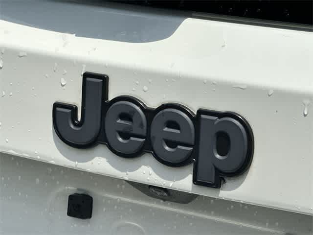 Thumbnail: 2017 Jeep Renegade - 26