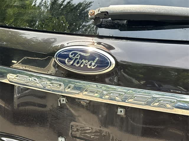 Thumbnail: 2013 Ford Explorer - 17