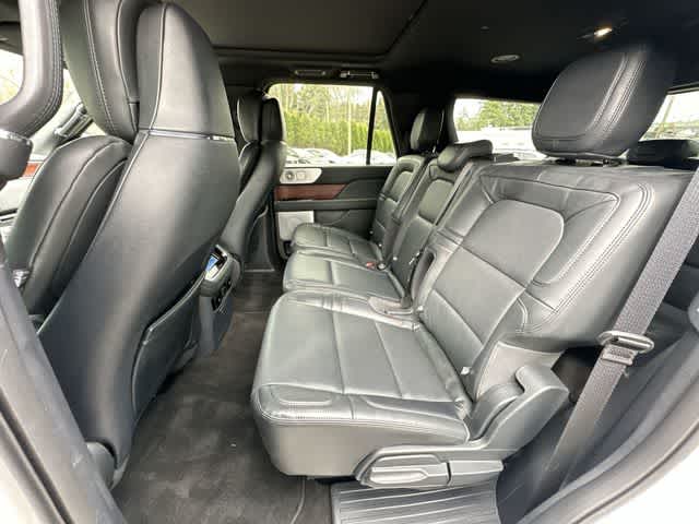 Thumbnail: 2024 Lincoln Navigator - 19