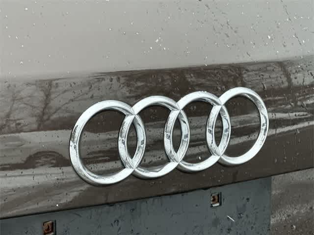 Thumbnail: 2012 Audi Q5 - 17