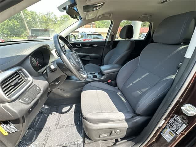 Thumbnail: 2016 Kia Sorento - 14