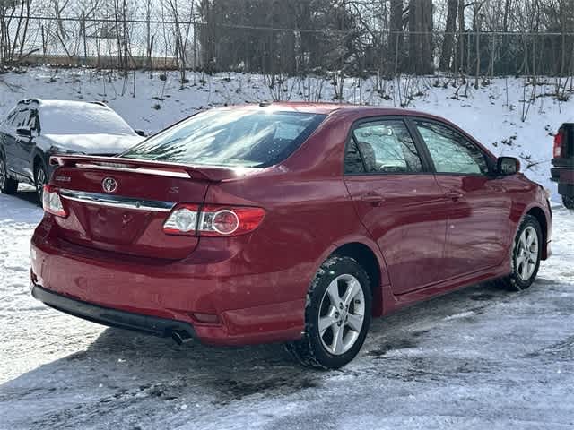 Thumbnail: 2011 Toyota Corolla - 22