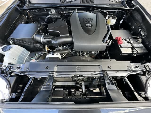 Thumbnail: 2022 Toyota Tacoma - 22