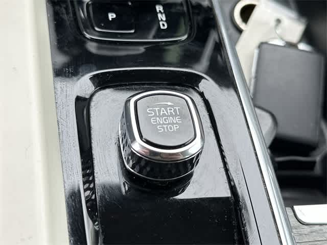 Thumbnail: 2024 Volvo S60 - 11