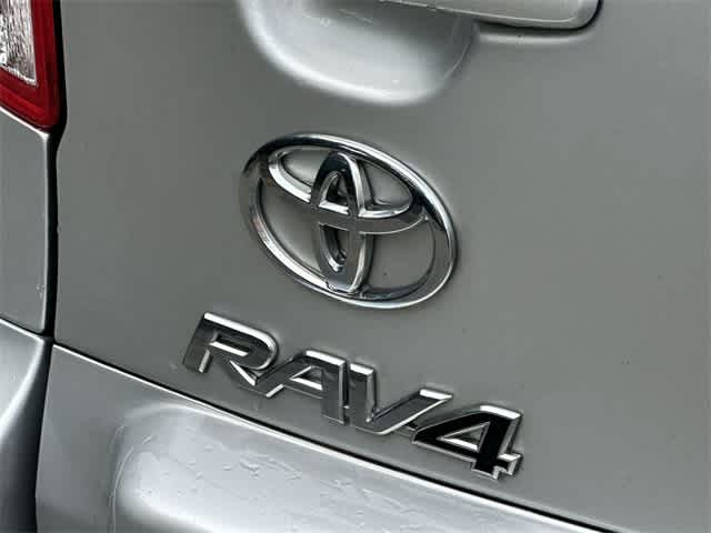 Thumbnail: 2011 Toyota RAV4 - 17