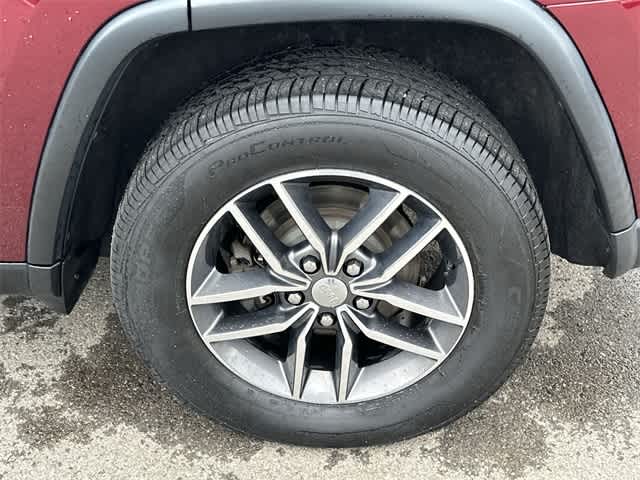 Thumbnail: 2017 Jeep Grand Cherokee - 5