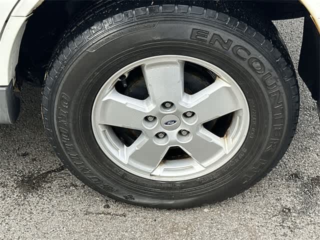 Thumbnail: 2010 Ford Escape - 5