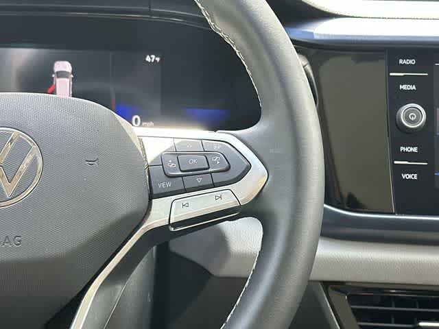 Thumbnail: 2023 Volkswagen Taos - 10