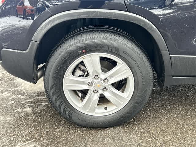 Thumbnail: 2022 Chevrolet Trax - 5