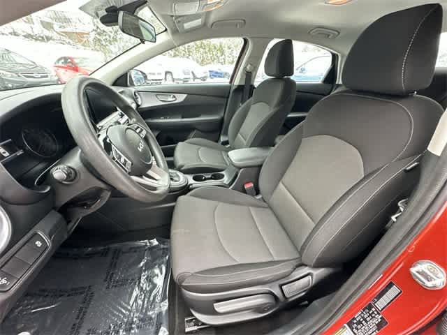 Thumbnail: 2023 Kia Forte - 15