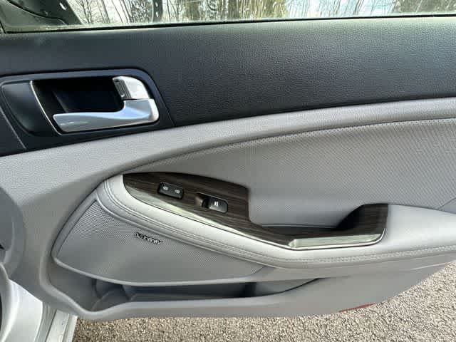 Thumbnail: 2015 Kia Optima - 22