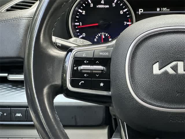 Thumbnail: 2022 Kia Carnival - 8