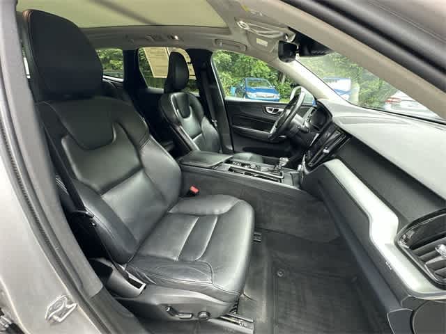 Thumbnail: 2019 Volvo XC60 - 24