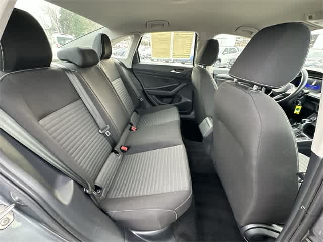 Thumbnail: 2024 Volkswagen Jetta - 19