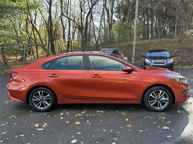 2023 Kia Forte LXS photo 3