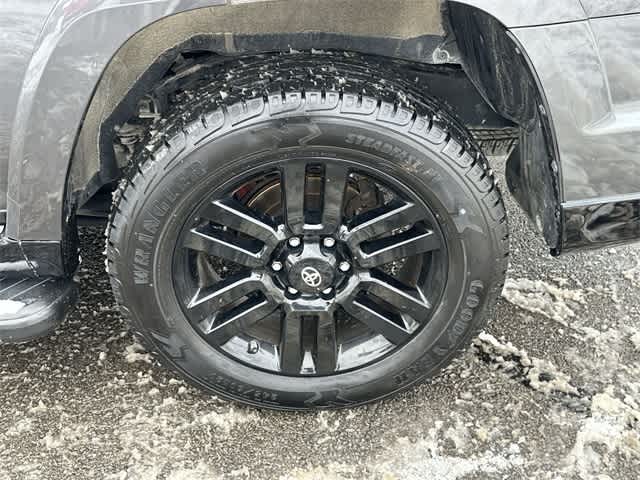 Thumbnail: 2021 Toyota 4Runner - 5