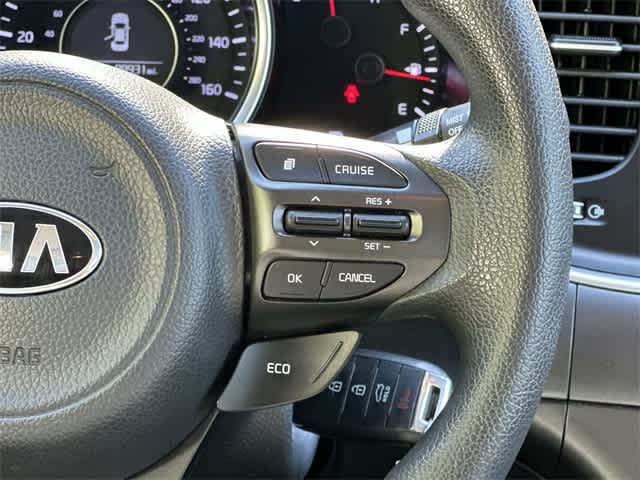 Thumbnail: 2015 Kia Optima - 9