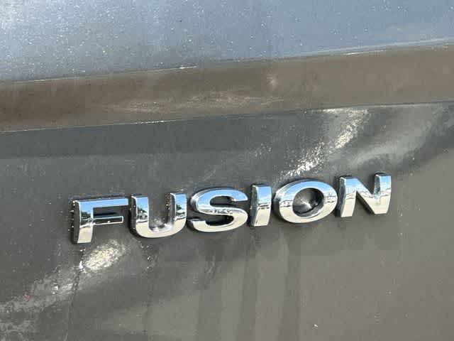 Thumbnail: 2011 Ford Fusion - 15
