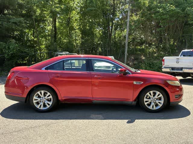 Thumbnail: 2011 Ford Taurus - 3