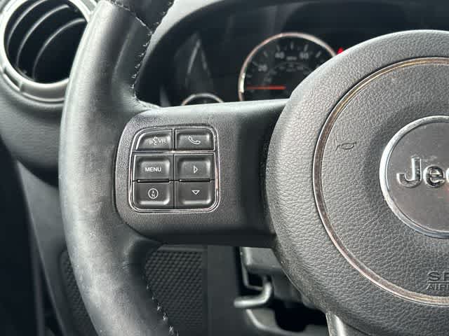 Thumbnail: 2016 Jeep Wrangler - 8