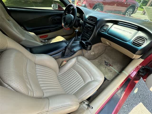 2001 Chevrolet Corvette Base 13