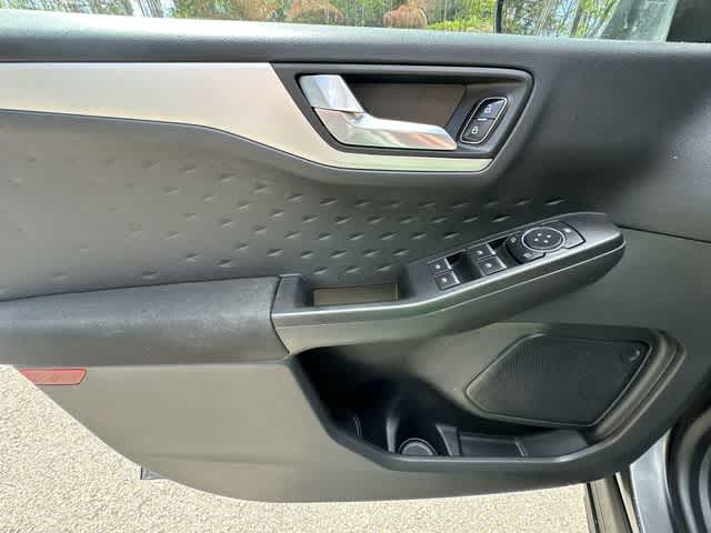 Thumbnail: 2020 Ford Escape - 17