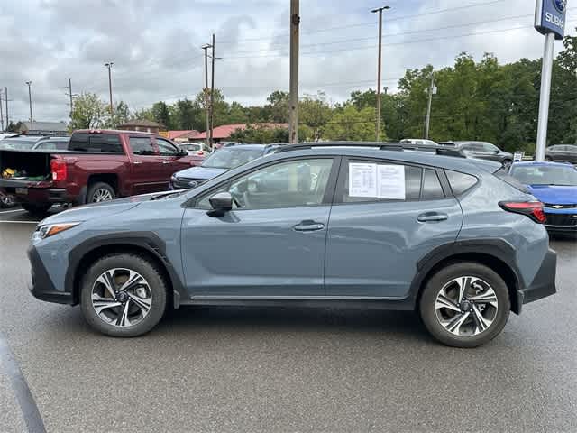 2025 Subaru Crosstrek Premium photo 2
